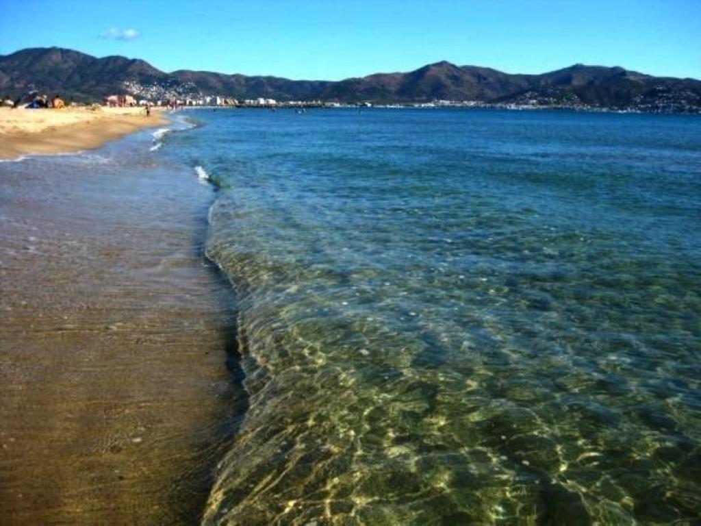 Vistas Frontales Al Mar Leilighet Empuriabrava Eksteriør bilde