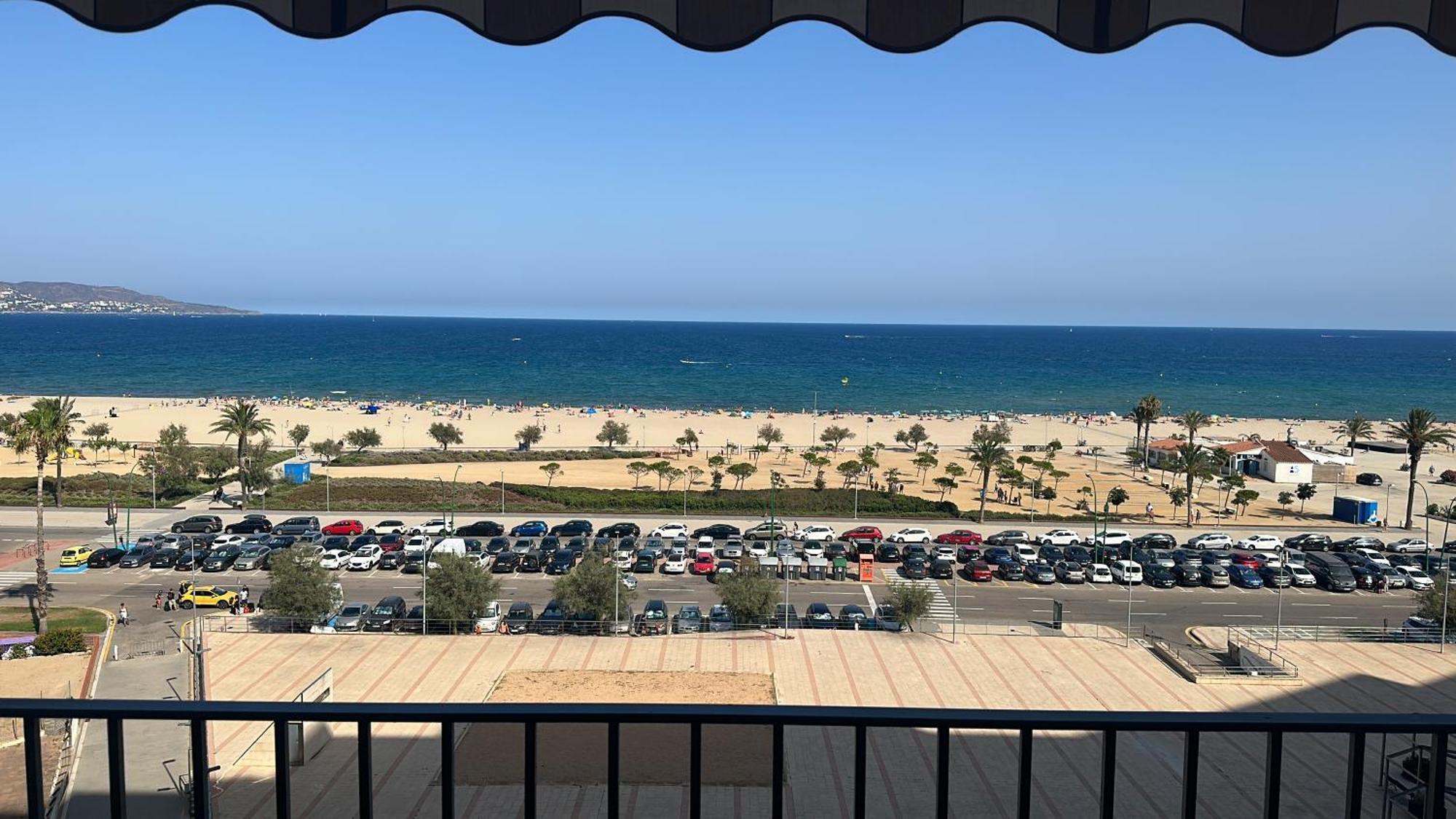 Vistas Frontales Al Mar Leilighet Empuriabrava Eksteriør bilde