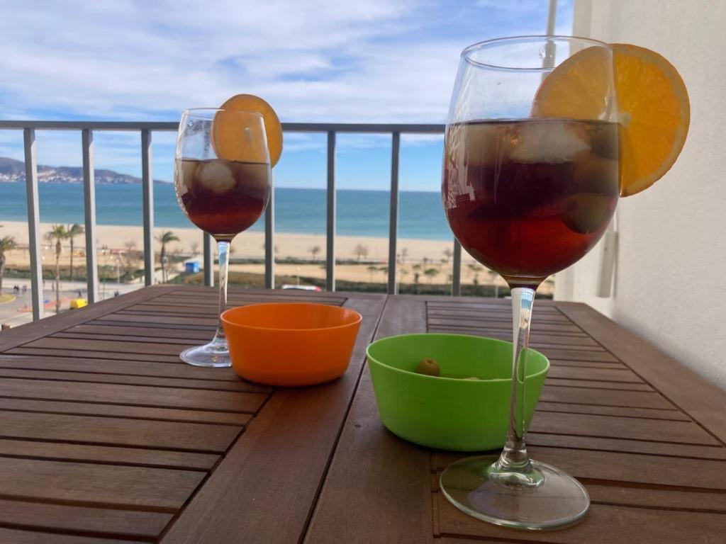 Vistas Frontales Al Mar Leilighet Empuriabrava Eksteriør bilde
